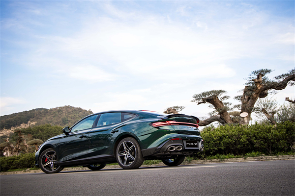 B级运动轿车新标杆来了，MG7 2025款智能登场，限时一口价11.29万元起